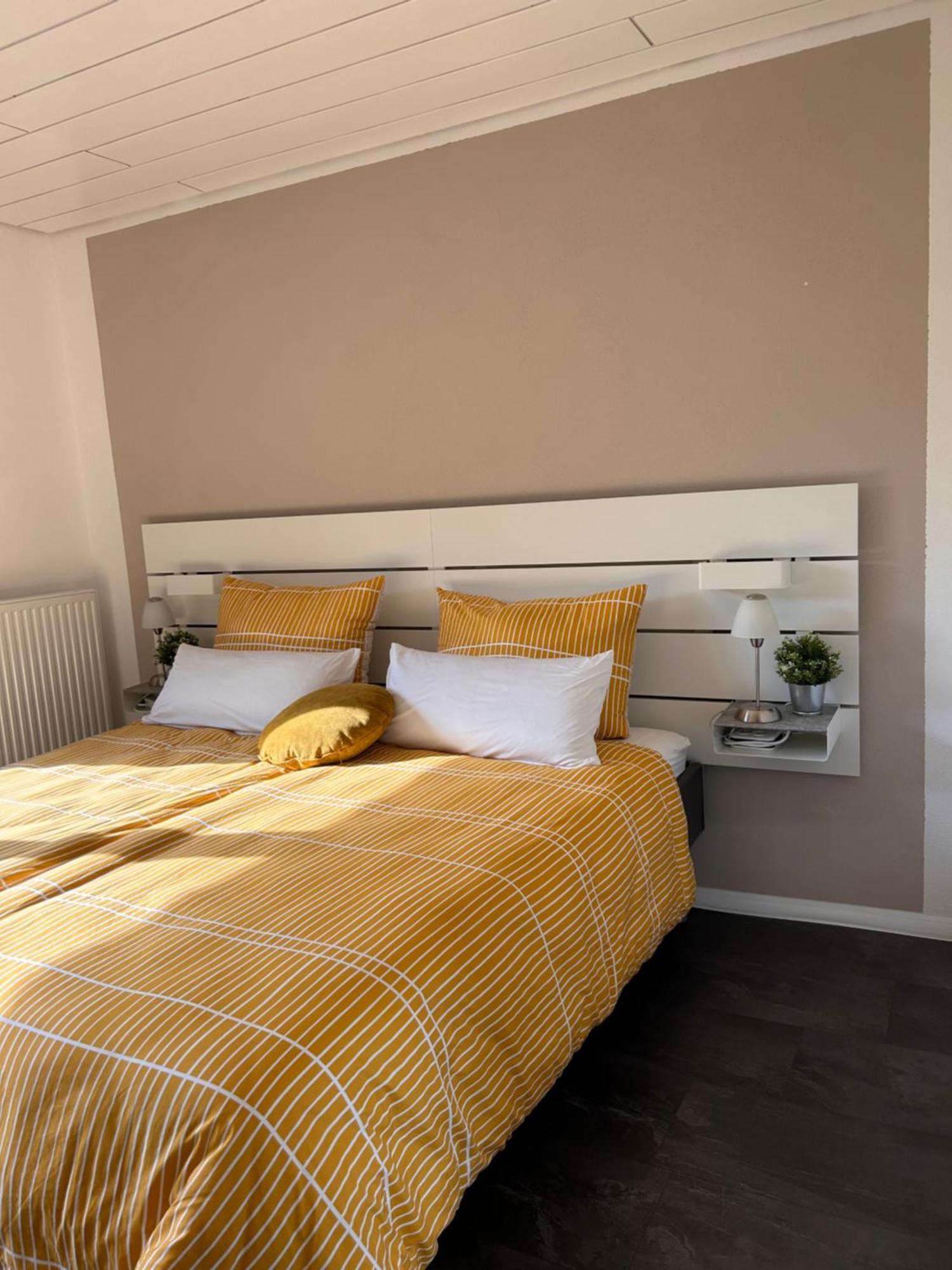 Haus Uebernachtenswert Cochem Mosel Екстер'єр фото