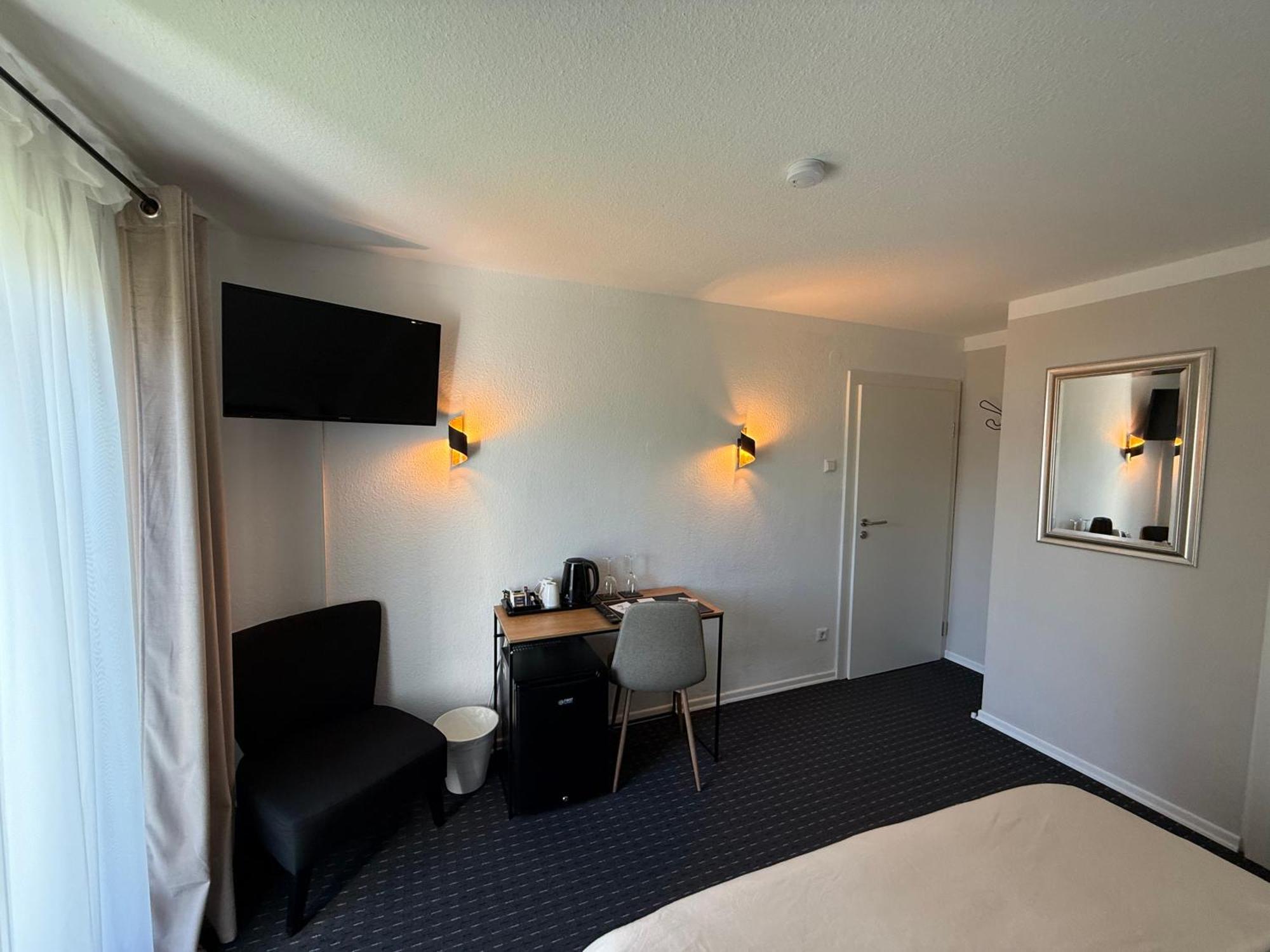 Haus Uebernachtenswert Cochem Mosel Екстер'єр фото